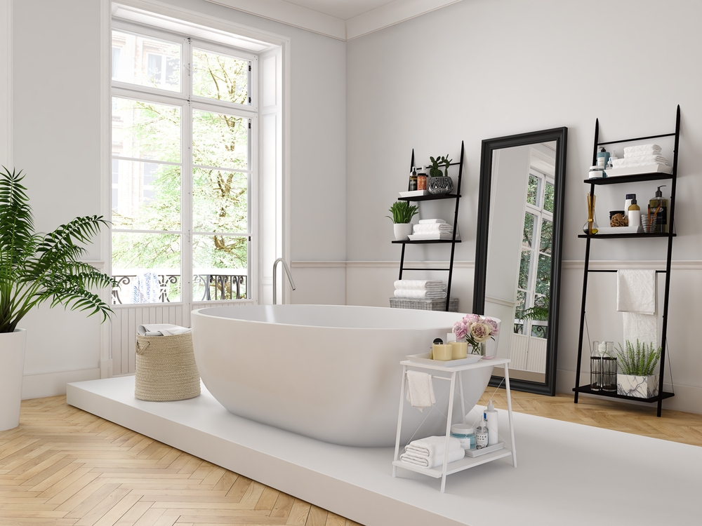 Salle de bain classique avec baignoire blanche